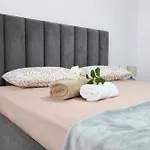 Rozafa Guest Room Center